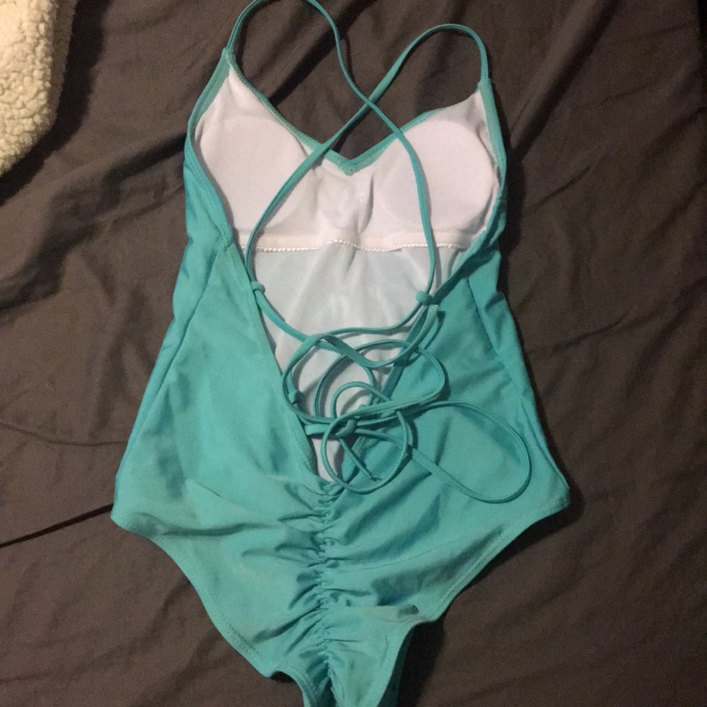 One piece swimsuit; too small - Picture 4 of 4